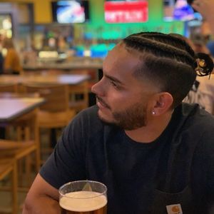 Meet your Posher, Luis